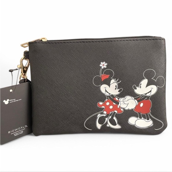 Disney Handbags - Disney wristlet NWT